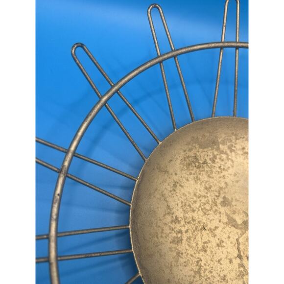 Vintage Gold Metal Art Deco Sunburst Fruit / Bread Bowl Wall Decor 9.5” - Picture 4 of 7